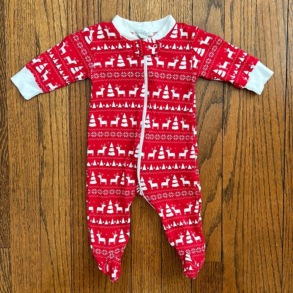 Kissy Kissy Holiday/Reindeer Footie (0-3 months)